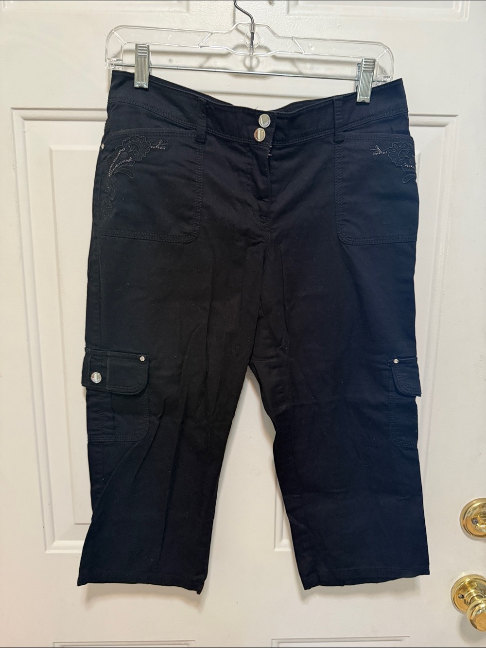 White House Black Market Black Crop Leg Pants - Size 4